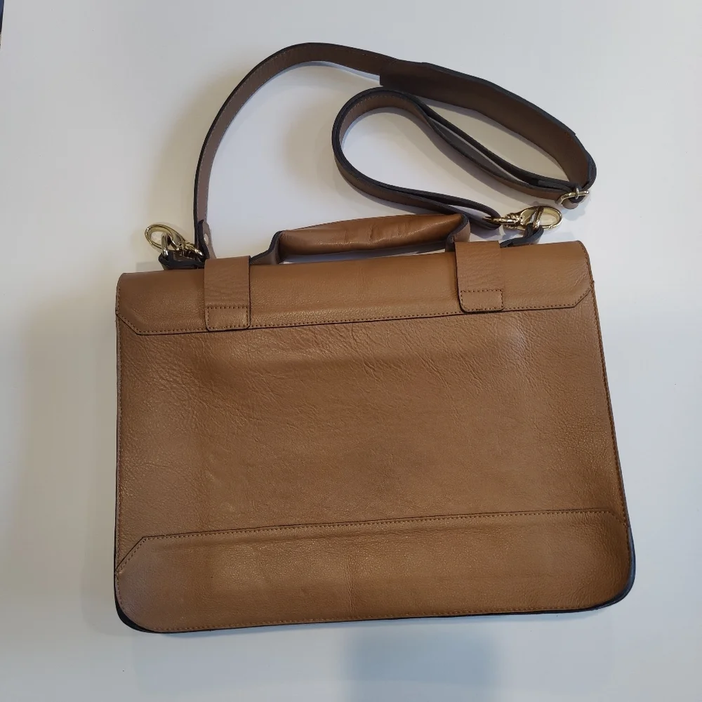 Ado Atelier Small Leather Messenger Bag in tan - Picture 5 of 6